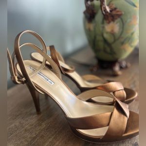 Via Spiga Gold Bronze platform strappy sandal Size 9.5